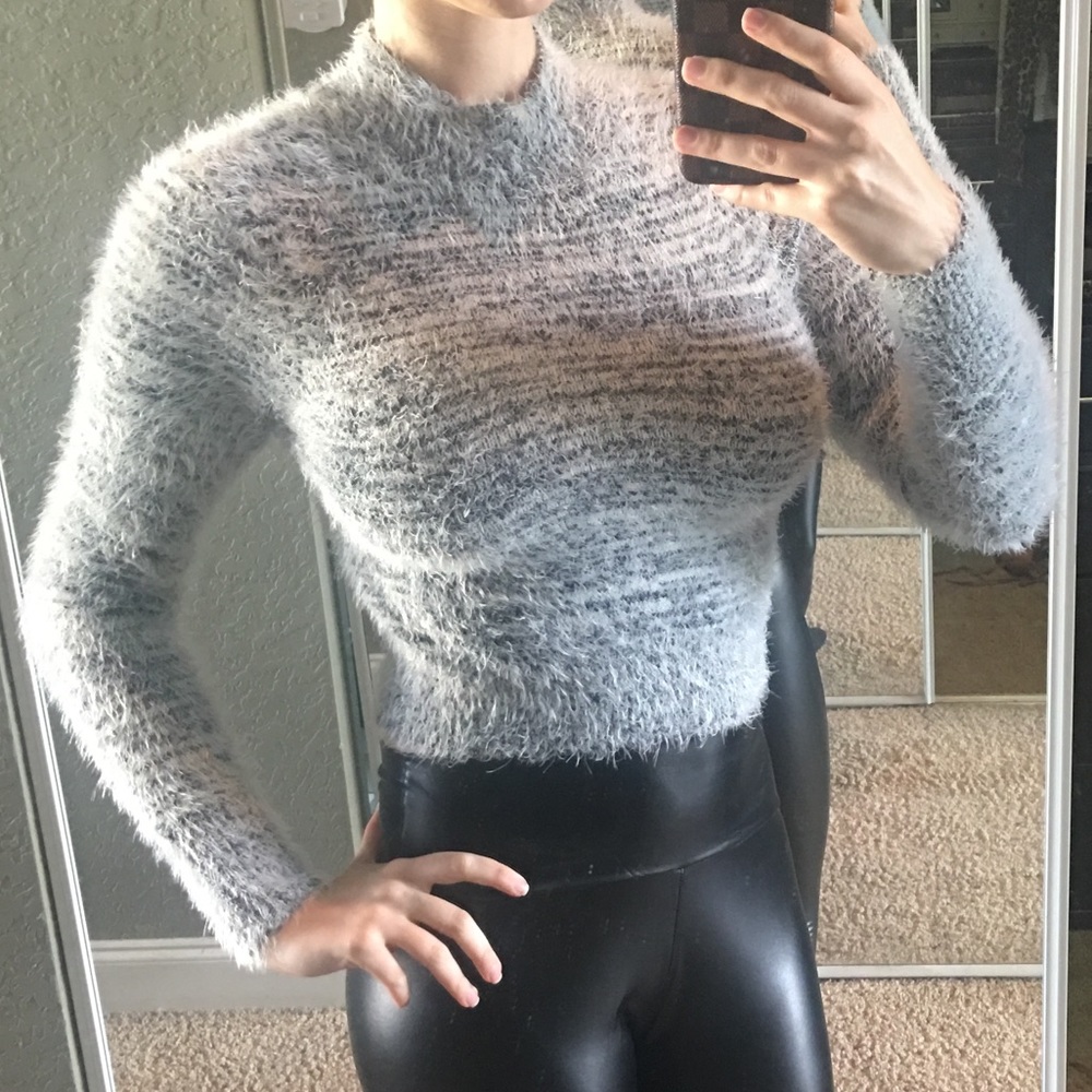 Express Fuzzy crop top